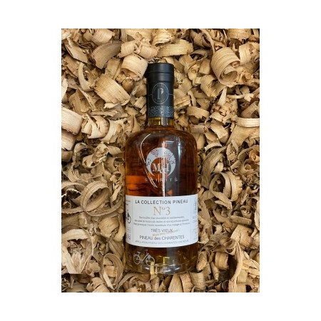 Very old White Pineau des Charentes N°3 1999 M&I Spirits