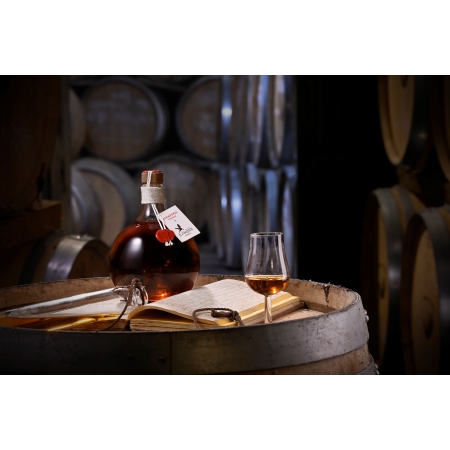 XO Bons Bois Atemporel 1960s limited edition Maison A. de Vacqueur Cognac XO Bons Bois Atemporel 1960s limited edition Maison A. de Vacqueur Cognac